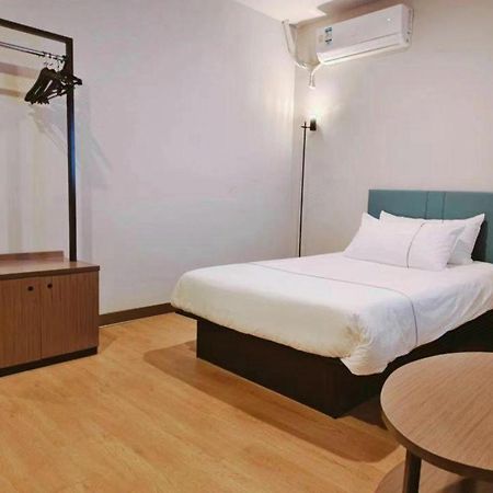 Magnotel Hotel Shanghai Railway Station Magnolia Plaza מראה חיצוני תמונה