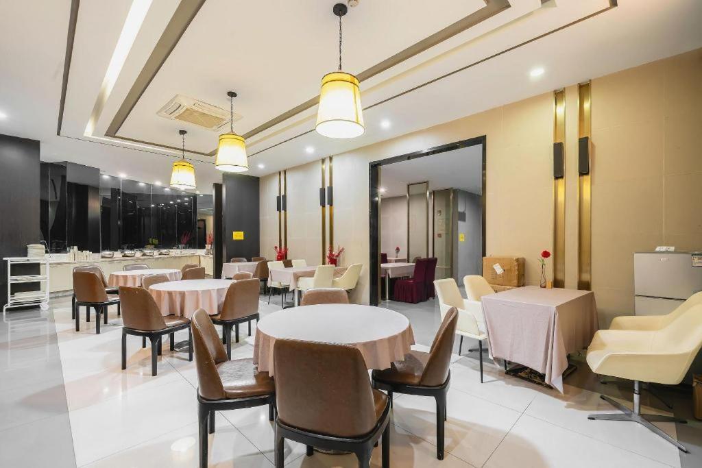Magnotel Hotel Shanghai Railway Station Magnolia Plaza מראה חיצוני תמונה
