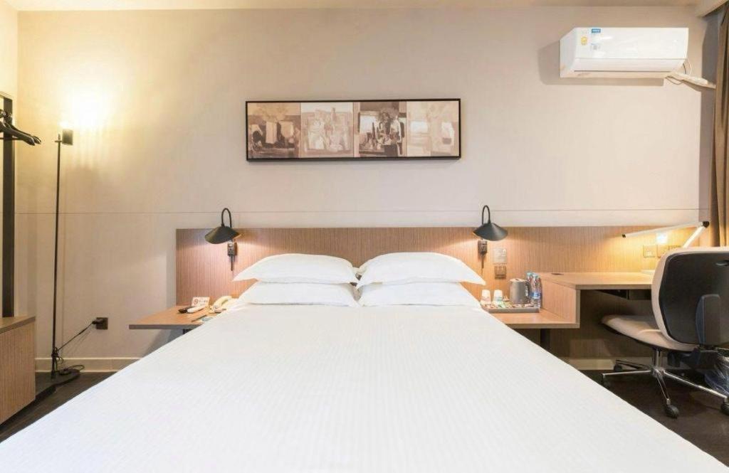 Magnotel Hotel Shanghai Railway Station Magnolia Plaza מראה חיצוני תמונה