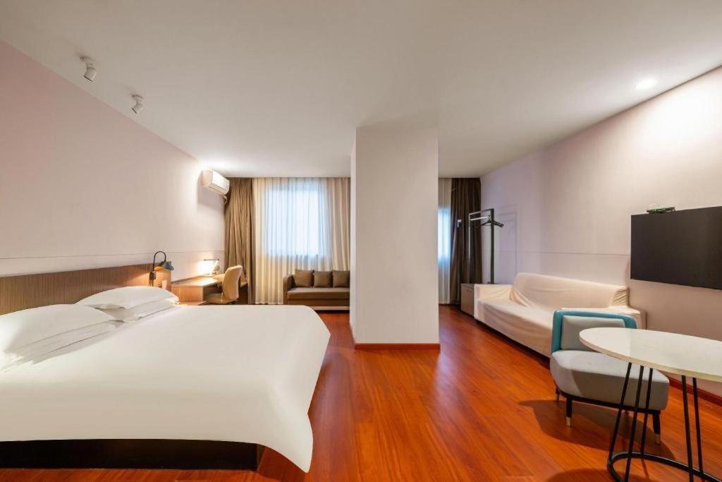 Magnotel Hotel Shanghai Railway Station Magnolia Plaza מראה חיצוני תמונה